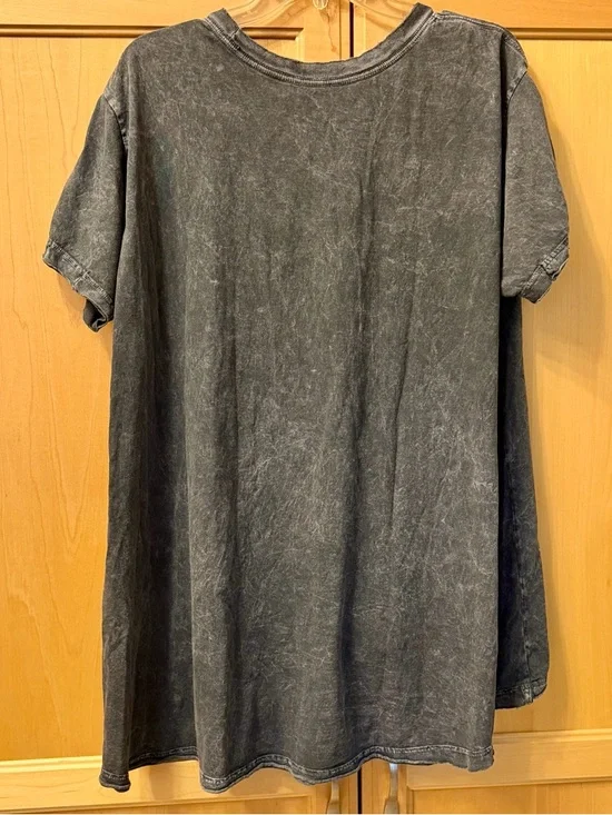 2 FP Movement by Free People Leg Day Raw Edge T-shirts Small Black & Orange - Picture 9 of 12